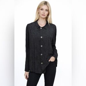 CP Shades Women’s Top Black Textured Floral Print Size Medium Long Sleeve